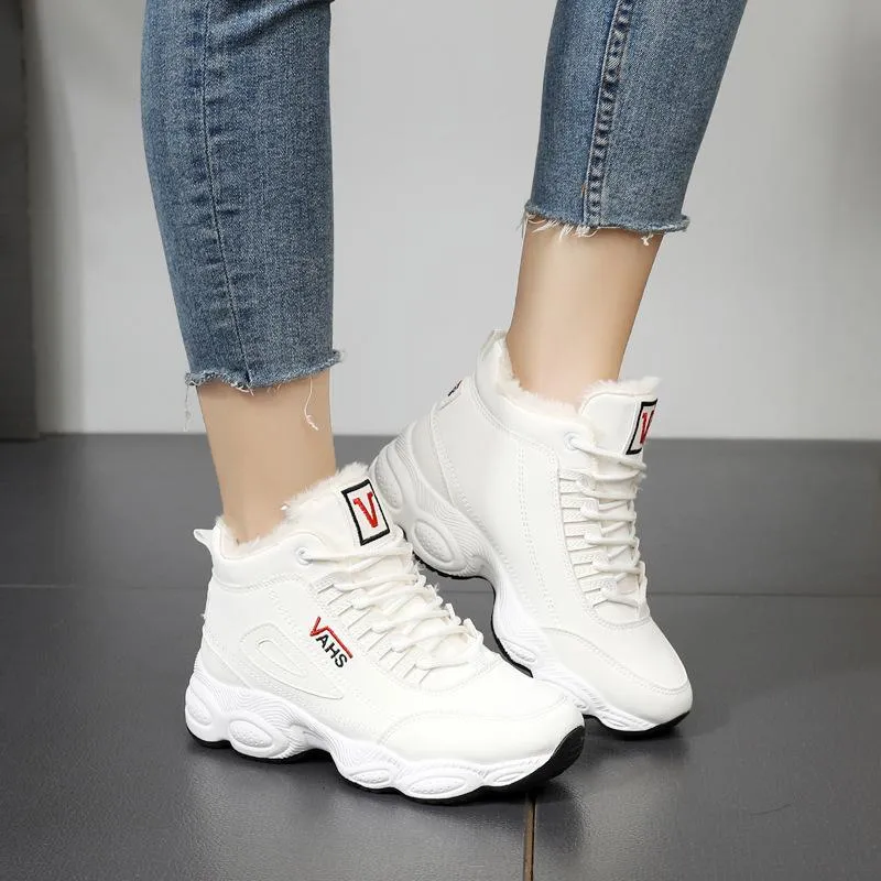 🔥50% OFF 🔥New Year Special Velvet sneakers
