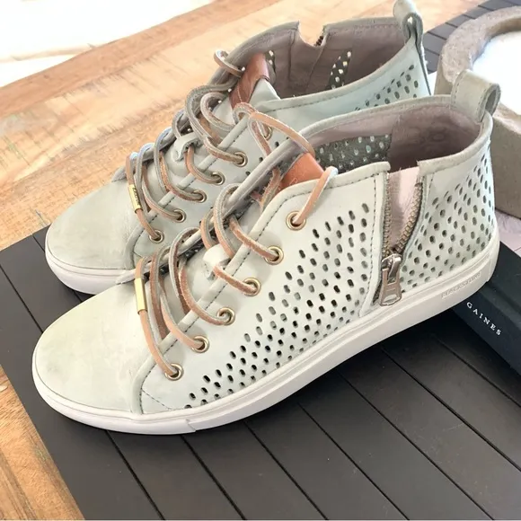 Blackstone Women's PL88  Mint Sneaker Size 38 Us 8