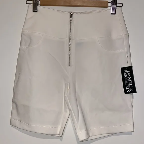 DANIELLE BERNSTEIN White shorts size 0 NWT
