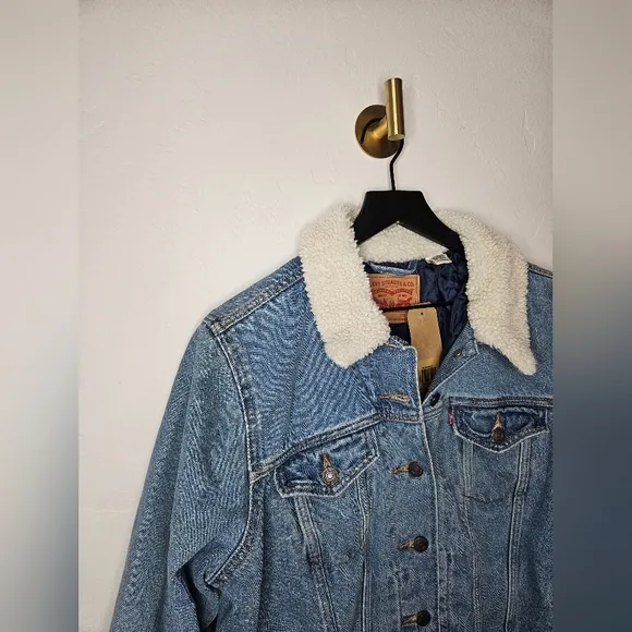 Levis Original Trucker Jacket Light Wash Divided Blue NWT  XL