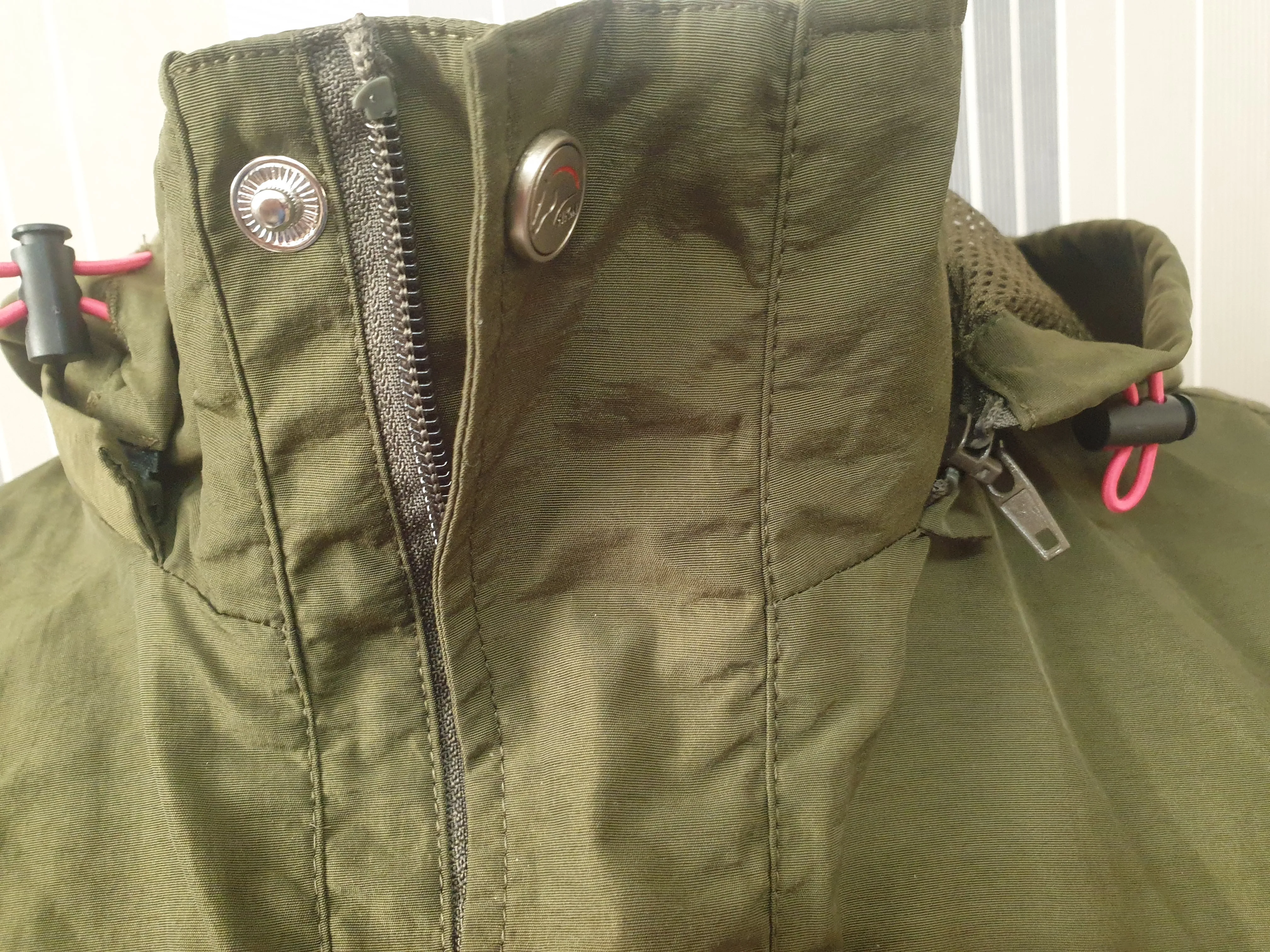 NEW WITH TAGS Green HKM showerproof over head  jacket  FREE POSTAGE 🟢