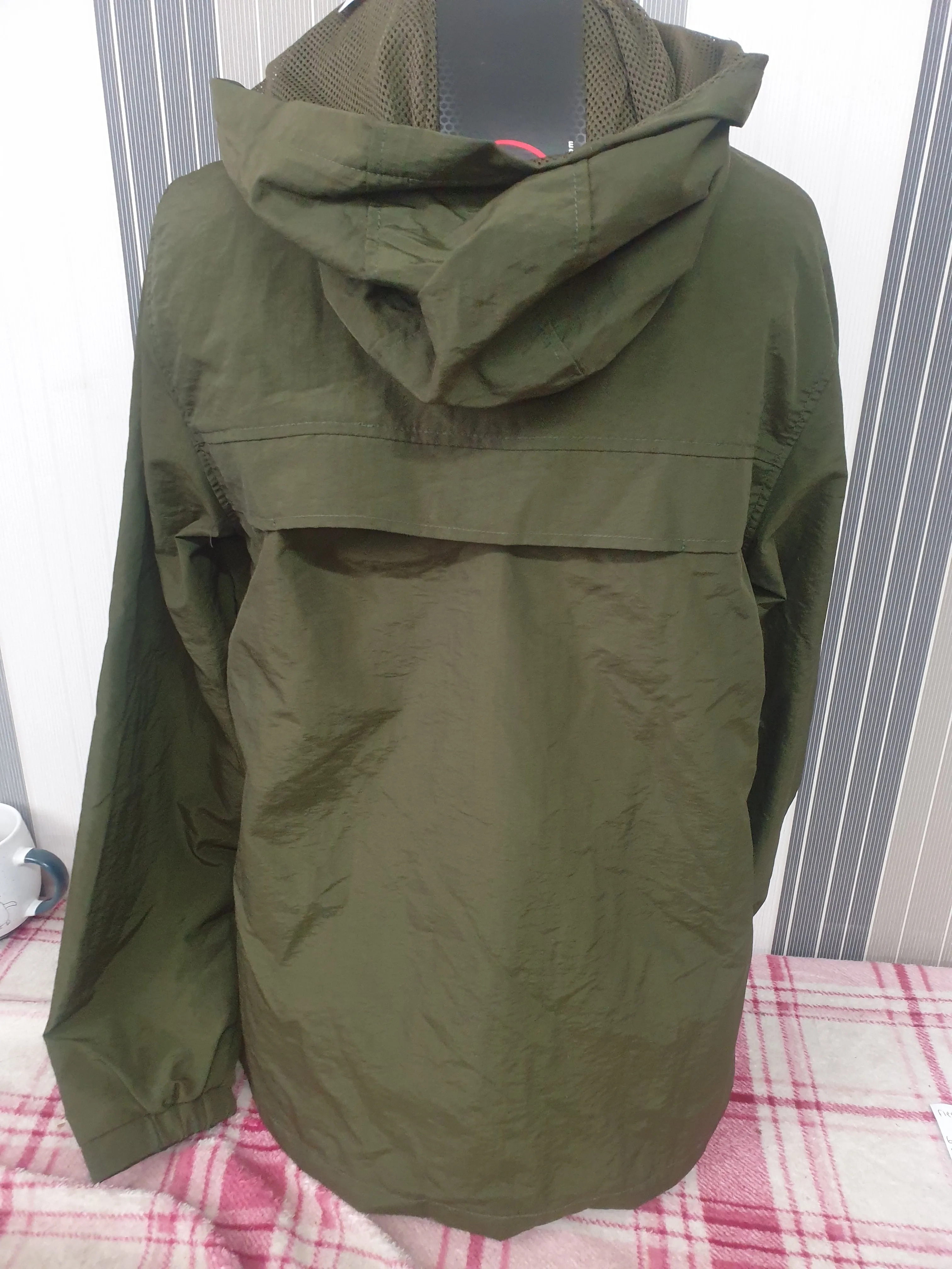 NEW WITH TAGS Green HKM showerproof over head  jacket  FREE POSTAGE 🟢