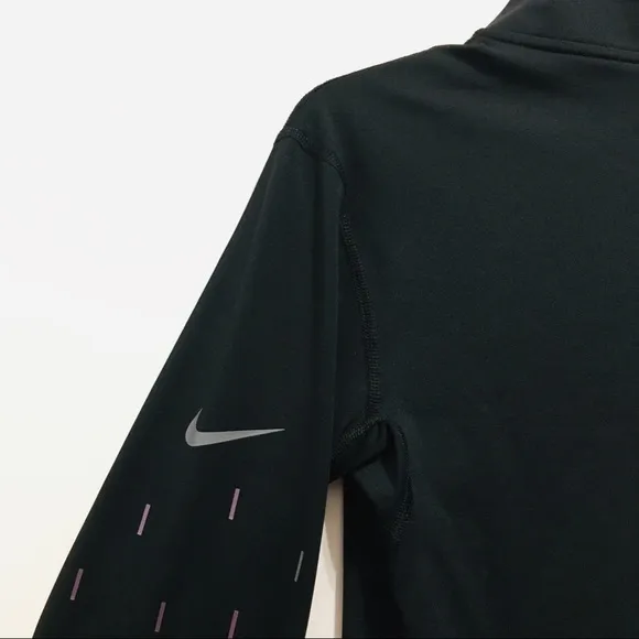 Nike Women’s Pro HyperWarm Linear Rain Performance Jacket