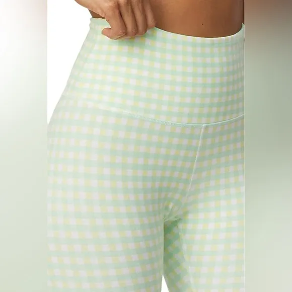 NWT Bandier x Sincerely Jules The Bryn 7&quot; Biker Lifestyle Short Green Gingham