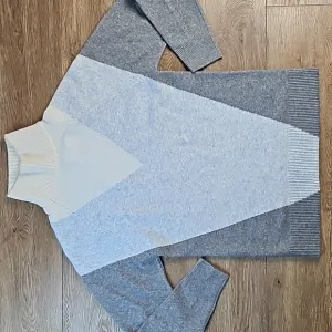 NWT Express Grey &amp; Cream Color Block Oversized Mock Neck Pullover Sweater