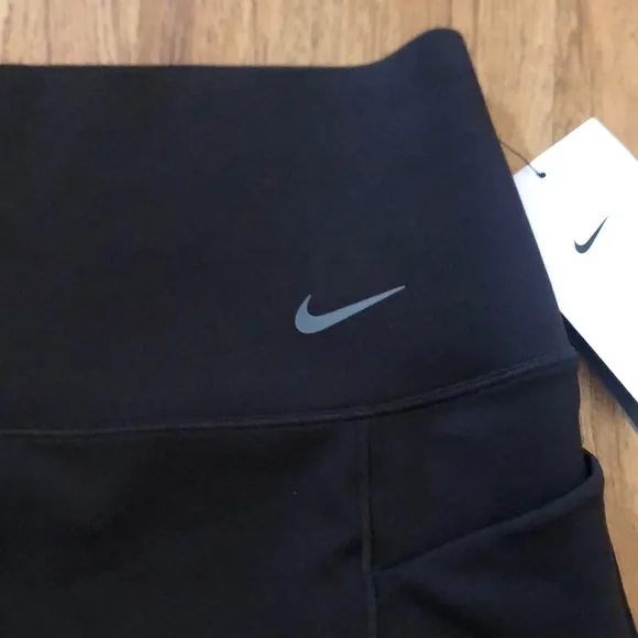 NWT Nike Universa High-Rise Biker Shorts