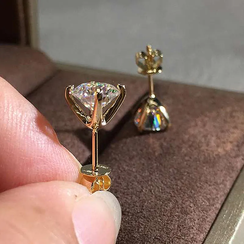 Simple Round Cut Moissanite Stud Earrings