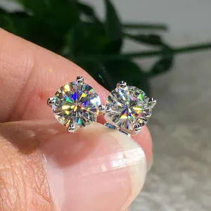 Simple Round Cut Moissanite Stud Earrings