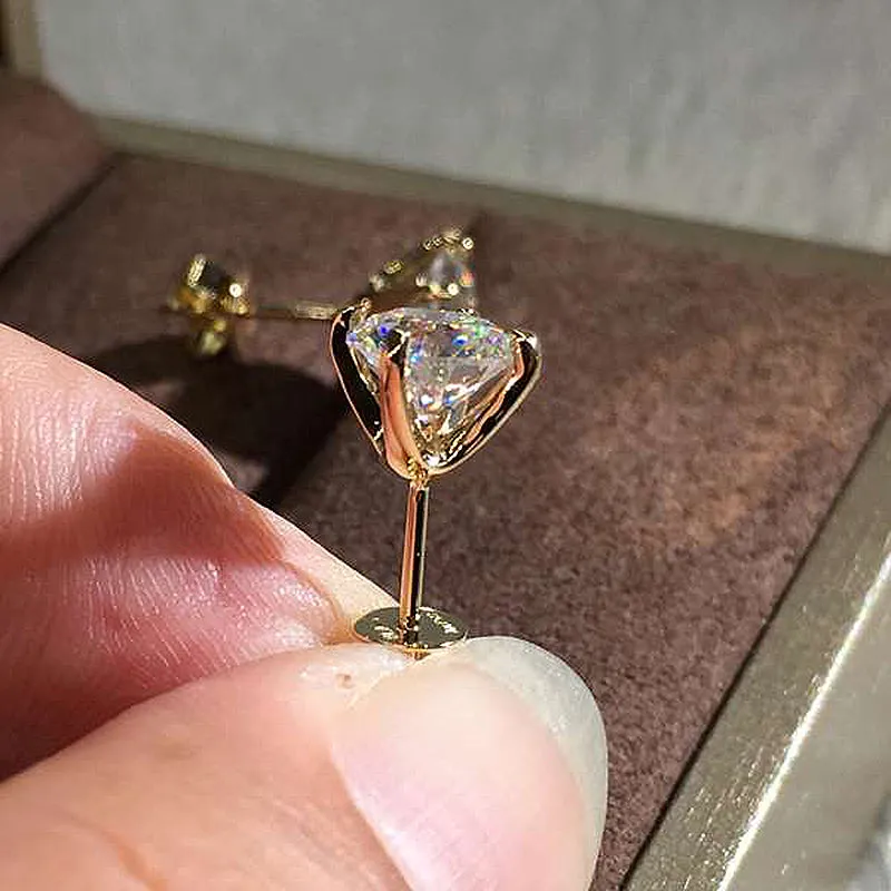 Simple Round Cut Moissanite Stud Earrings
