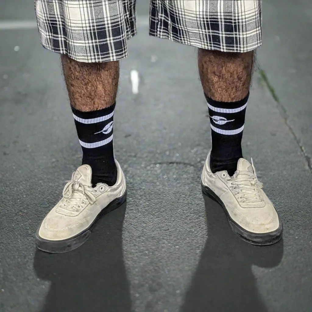 SK8 SOCKS • BLACK