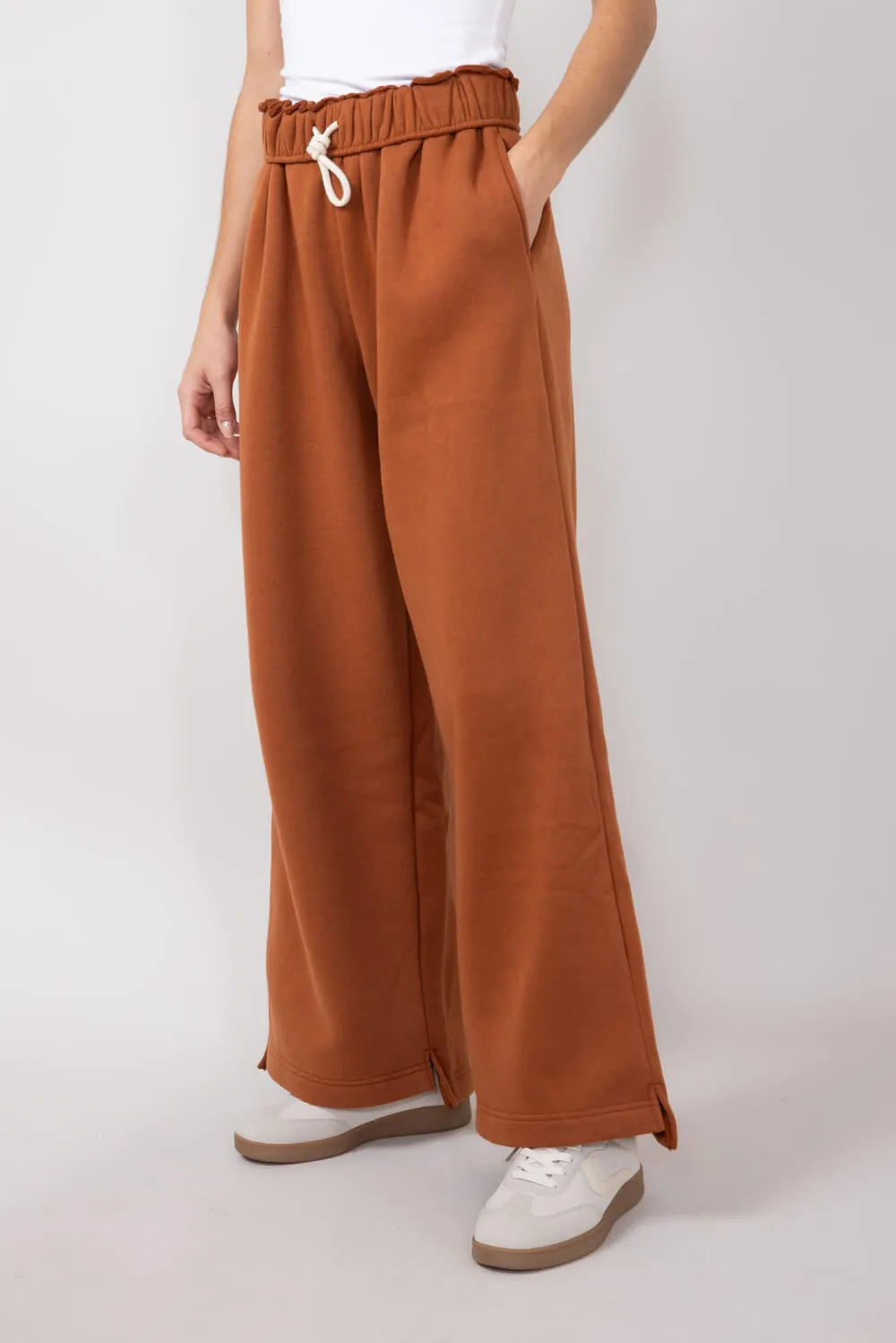 Super Soft Wide Leg Sweatpants for Women in Rust | DZ24A448-CHOCOLATE