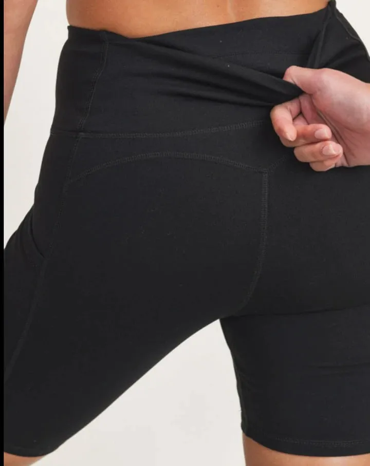 Tendu Almost Famous Crop Biker 5"