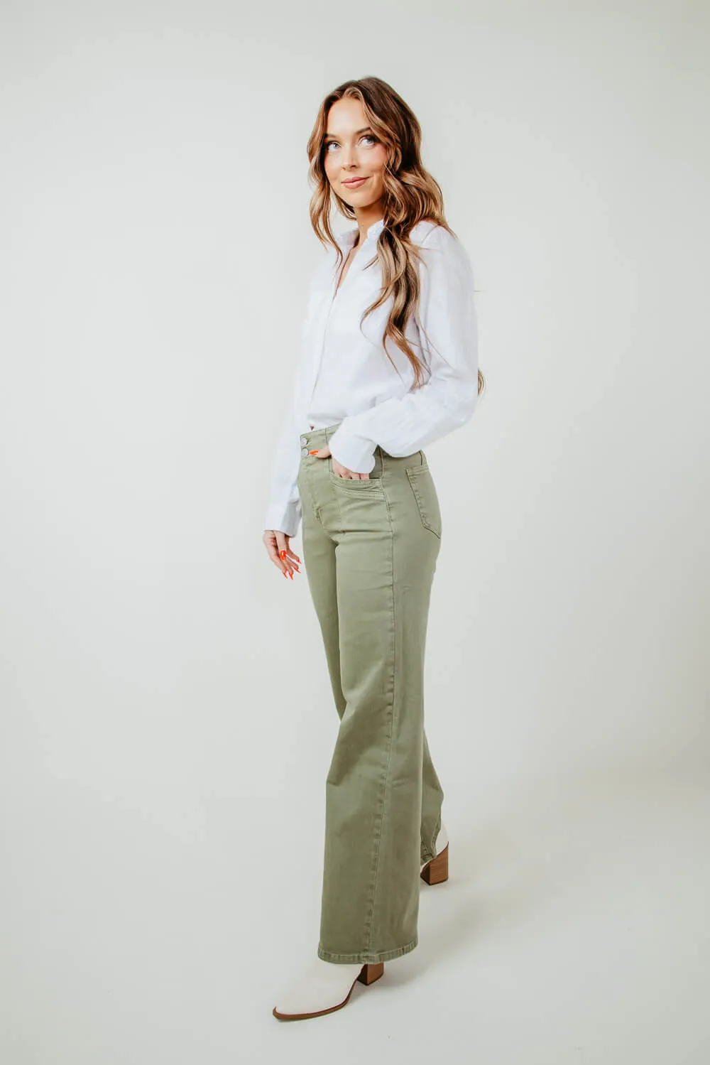 Thread & Supply Heath Button Up Shirt for Women in White | T2057SCETS-WHITE