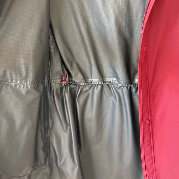 Uniqlo Cranberry Red Waterproof Long Line Hooded Windbreaker Extra Small