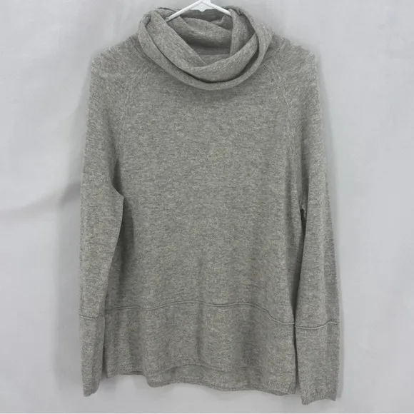 Vince. Women’s Small Gray Cashmere Cowl Neck Pullover Sweatshirt Sweater