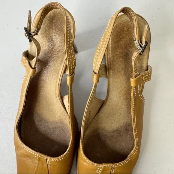 Vintage Hush Puppies Light Tan Y2K 90s Square Toed Sling Back Heels Size 8