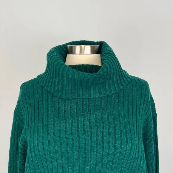 White House Black Market WHBM Womens Flare Sleeve Turtleneck Sweater Green Large