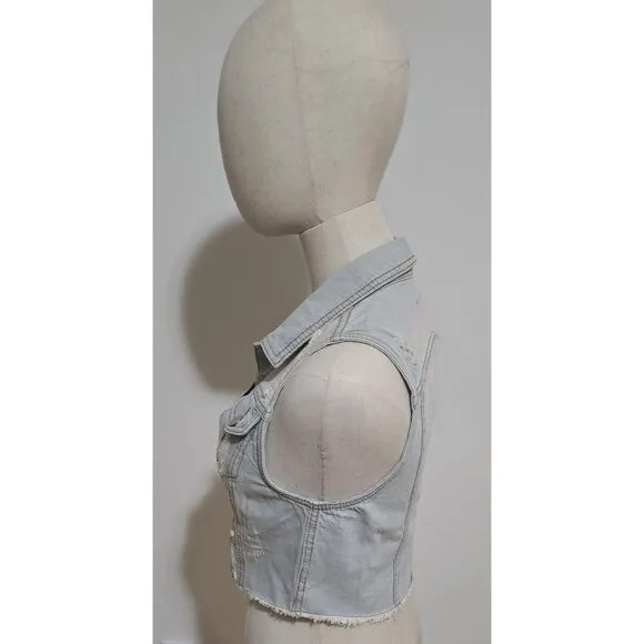 WOMEN'S SMALL DENIM TRUCKER VEST DISTRESSED BUTTON SLEEVELESS Y2K by ENCORE NWT